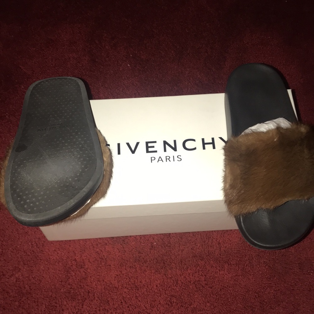 Givenchy Slides! - image 3